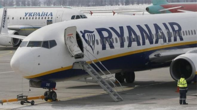 _102466793_ryanairpic