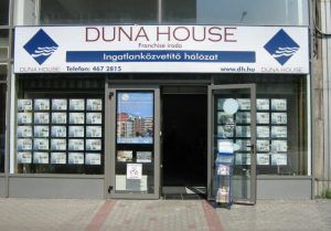Az MNB megbírságolta a Duna House Hitelcentrumát Kép: azuzlet.hu