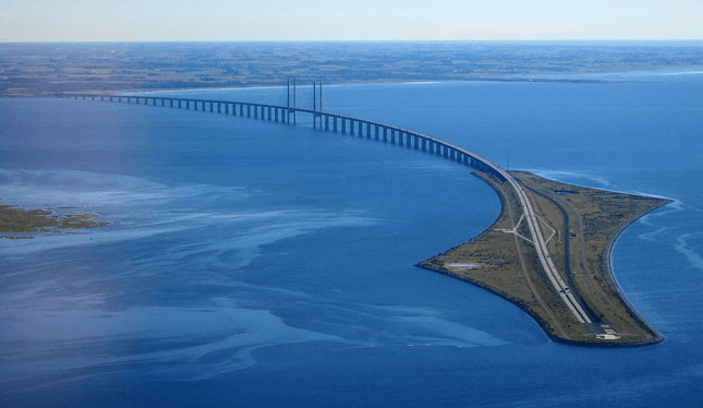 Alagútba fut a dániát és svédországot összekötő Öresud-híd Kép: AzÜzlet.hu/player.hu
