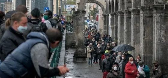 Az igazi olasz sikk: fotókon a milánói divathét legjobb pillanatai | Femcafe