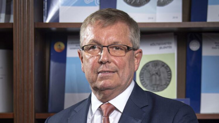 Matolcsy György: van tér a belső eladósodásra - AzÜzlet