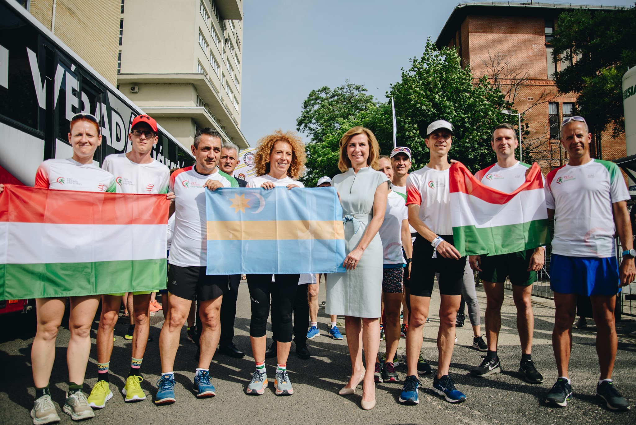 Egy vérből vagyunk jótékonysági futás 2021 budapesti rajtjánál