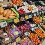 Másodpercek alatt frissülnek az árak a hazai üzletekben