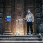 Nekünk is van jégszobrunk: a Magyar Képzőművészeti Egyetem előtt